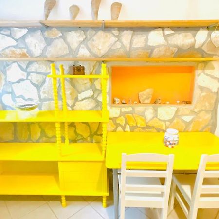 Colorful And Happy Apartment Sukosan - With Parking Екстер'єр фото